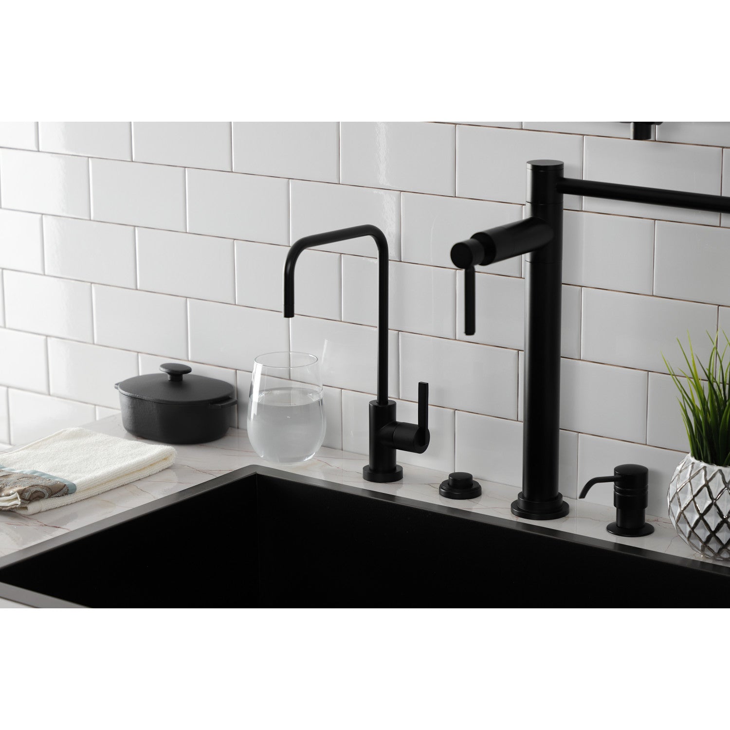 Kingston Sona KS6190CTL - Continental Single-Handle 1-Hole Deck Mount Water Filtration Faucet, Matte Black — thumbnail 2